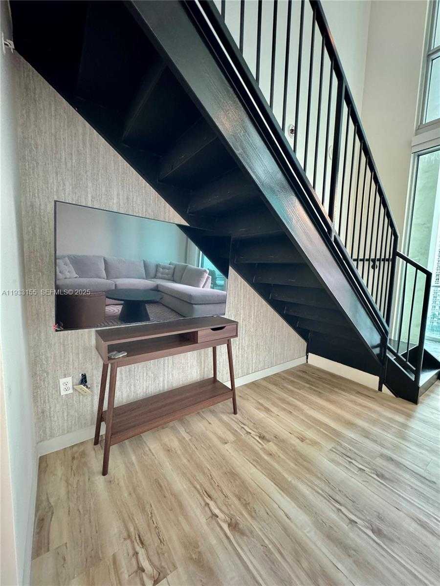 Small Image of 300 SOUTH BISCAYNE BLVD #L-1210, Miami Number 15