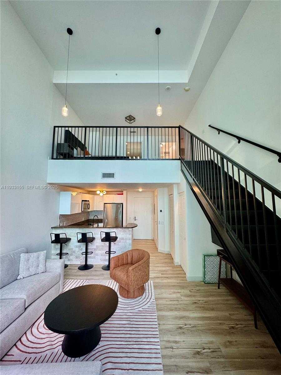 Small Image of 300 SOUTH BISCAYNE BLVD #L-1210, Miami Number 16