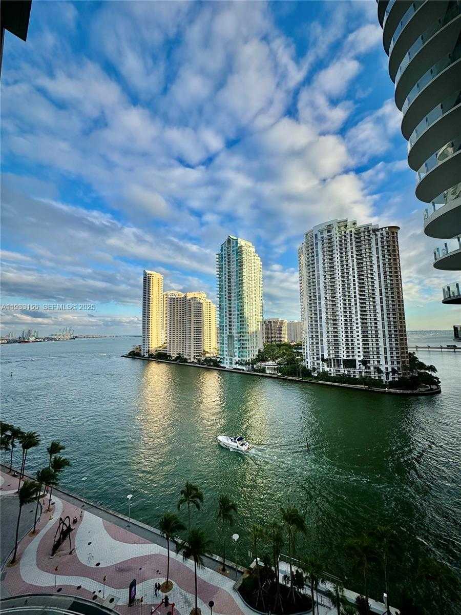 Small Image of 300 SOUTH BISCAYNE BLVD #L-1210, Miami Number 3