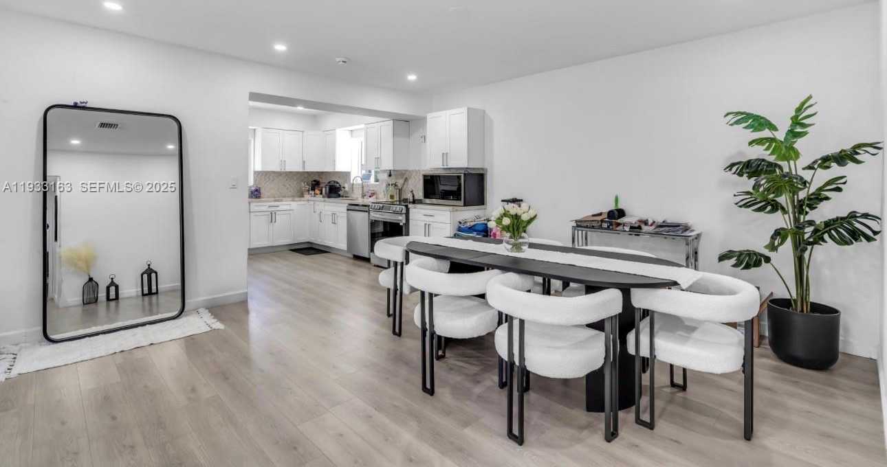 Small Image of 1735 NORTH EAST 147TH ST #1735, Miami Number 4