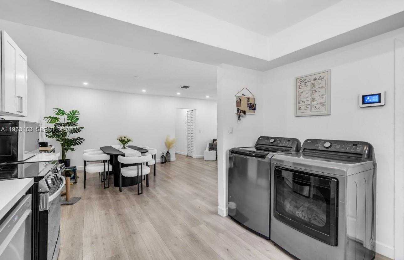 Small Image of 1735 NORTH EAST 147TH ST #1735, Miami Number 6