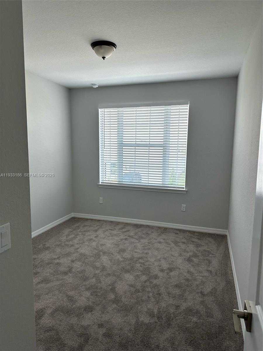 Small Image of Port St. Lucie Number 12