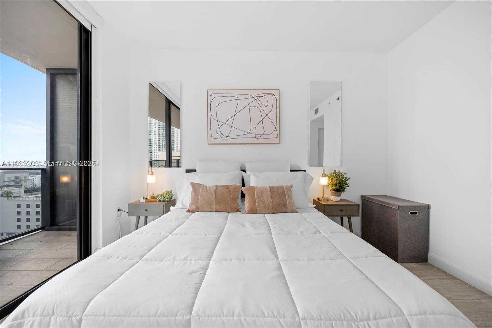 Small Image of 45 SOUTH WEST 9TH ST #1403, Miami Number 20