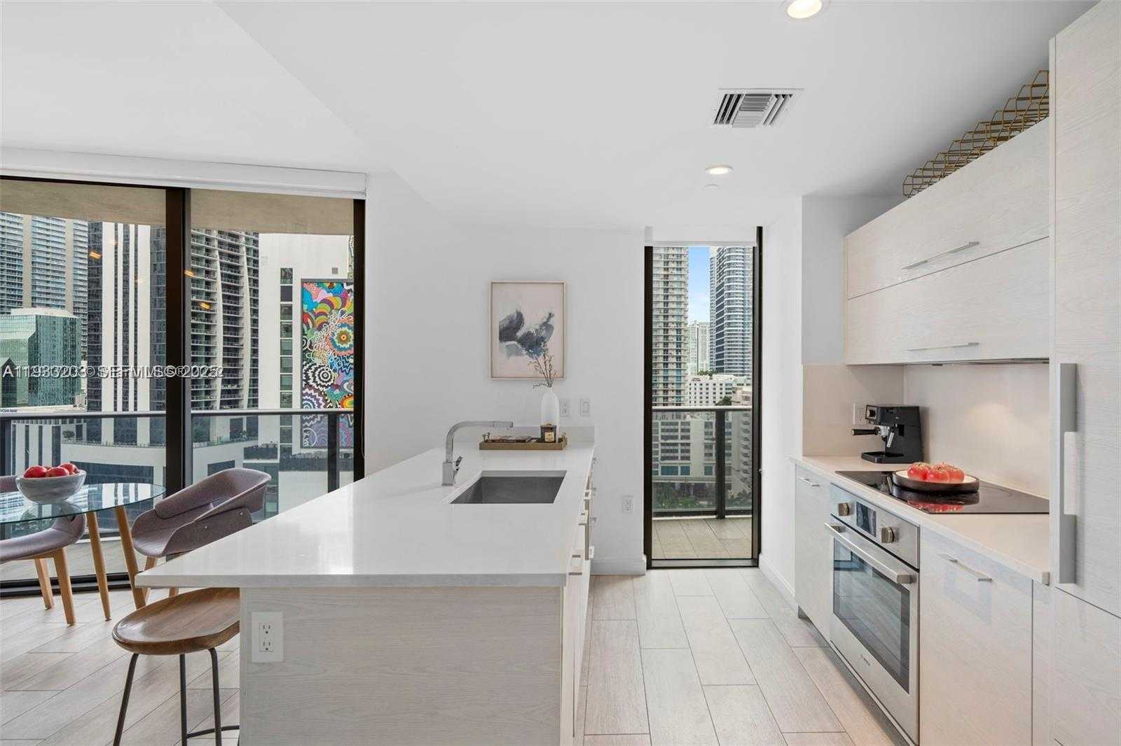 Small Image of 45 SOUTH WEST 9TH ST #1403, Miami Number 5