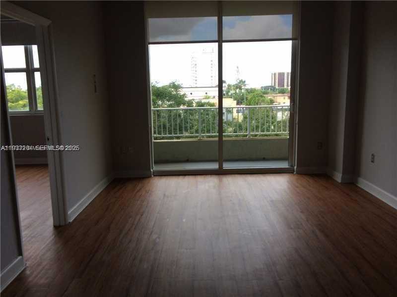 Small Image of 3180 CORAL WAY #304, Miami Number 3