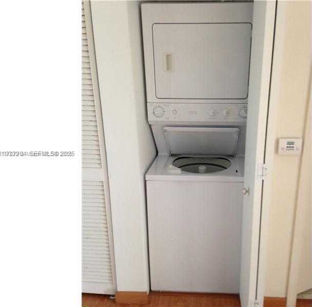 Small Image of 3180 CORAL WAY #304, Miami Number 6