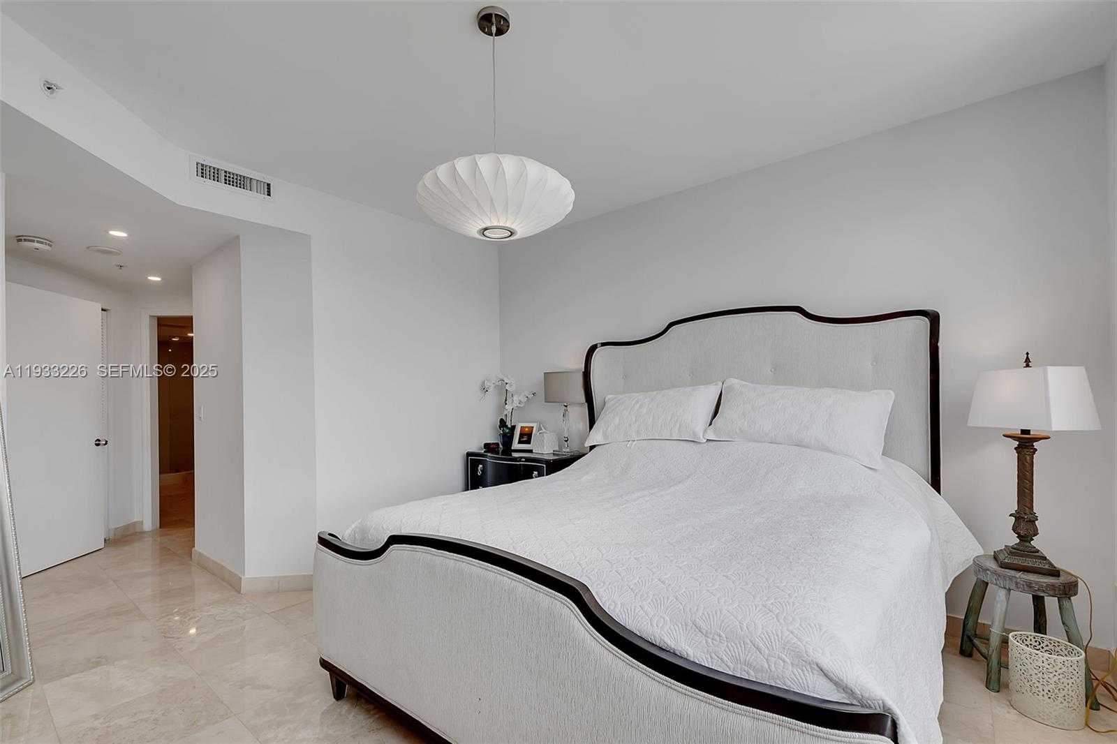 Small Image of 848 BRICKELL KEY DR #1803, Miami Number 12