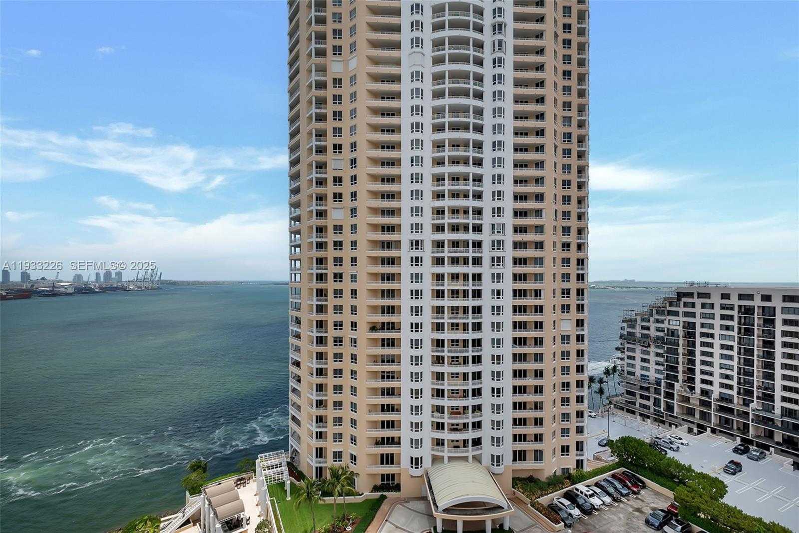 Small Image of 848 BRICKELL KEY DR #1803, Miami Number 17
