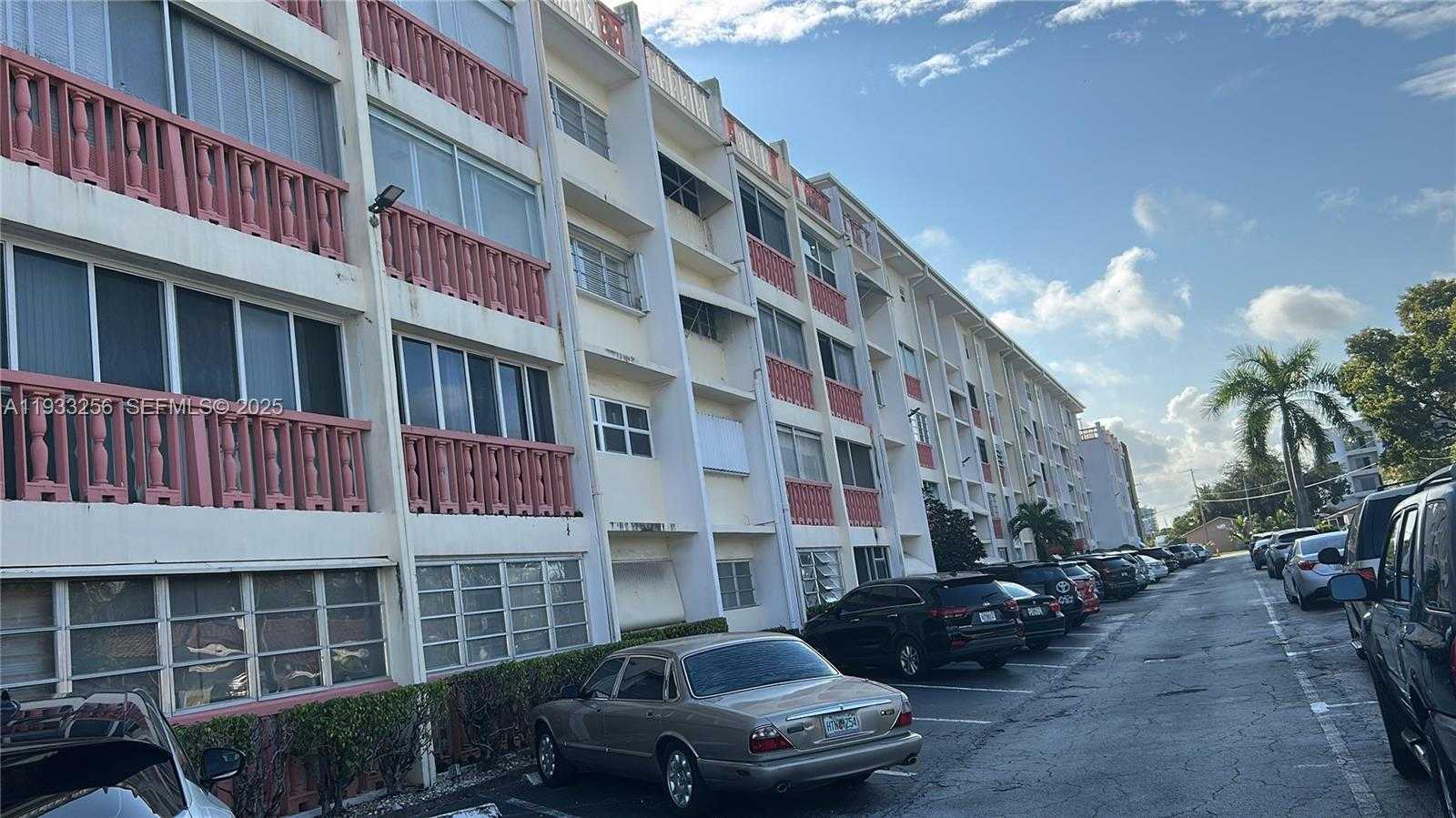 Small Image of 215 SOUTH EAST 3RD AVE #306C, Hallandale Beach Number 17