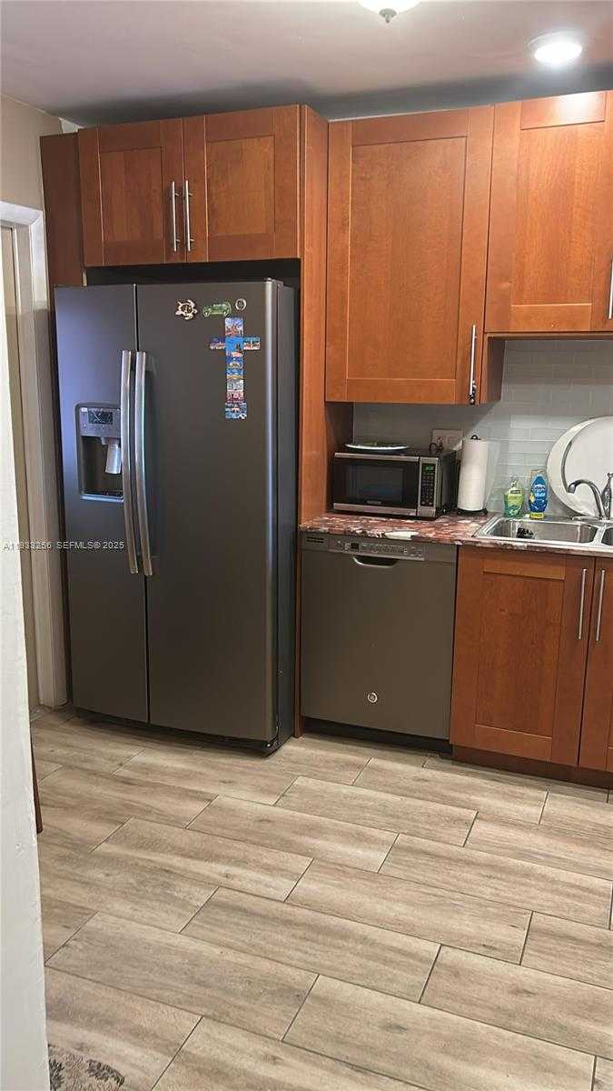 Small Image of 215 SOUTH EAST 3RD AVE #306C, Hallandale Beach Number 3