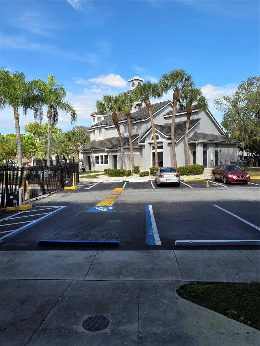 Small Image of 15070 SOUTH WEST 103RD LN #2107, Miami Number 10