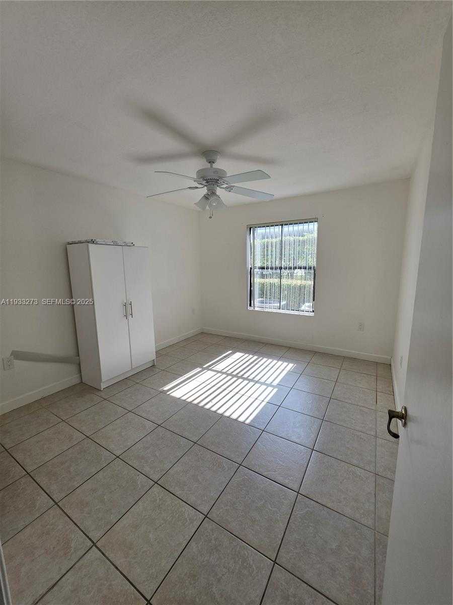 Small Image of 15070 SOUTH WEST 103RD LN #2107, Miami Number 6