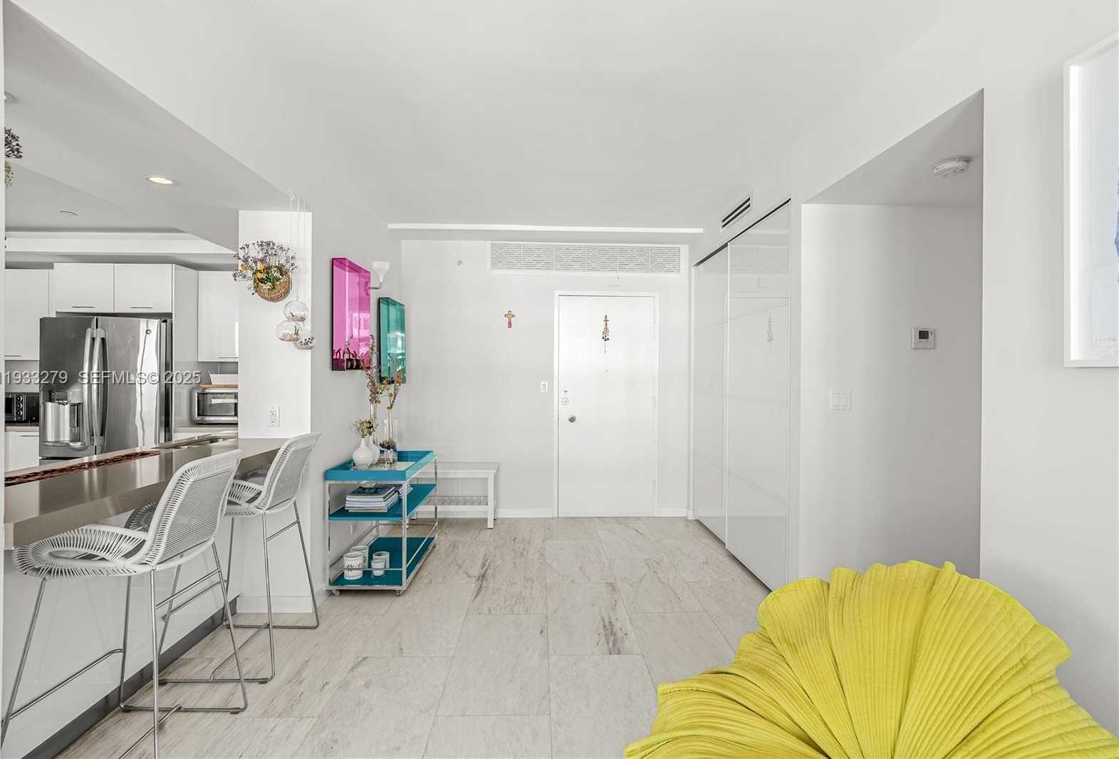 Small Image of 5055 COLLINS AVE #11C, Miami Beach Number 19