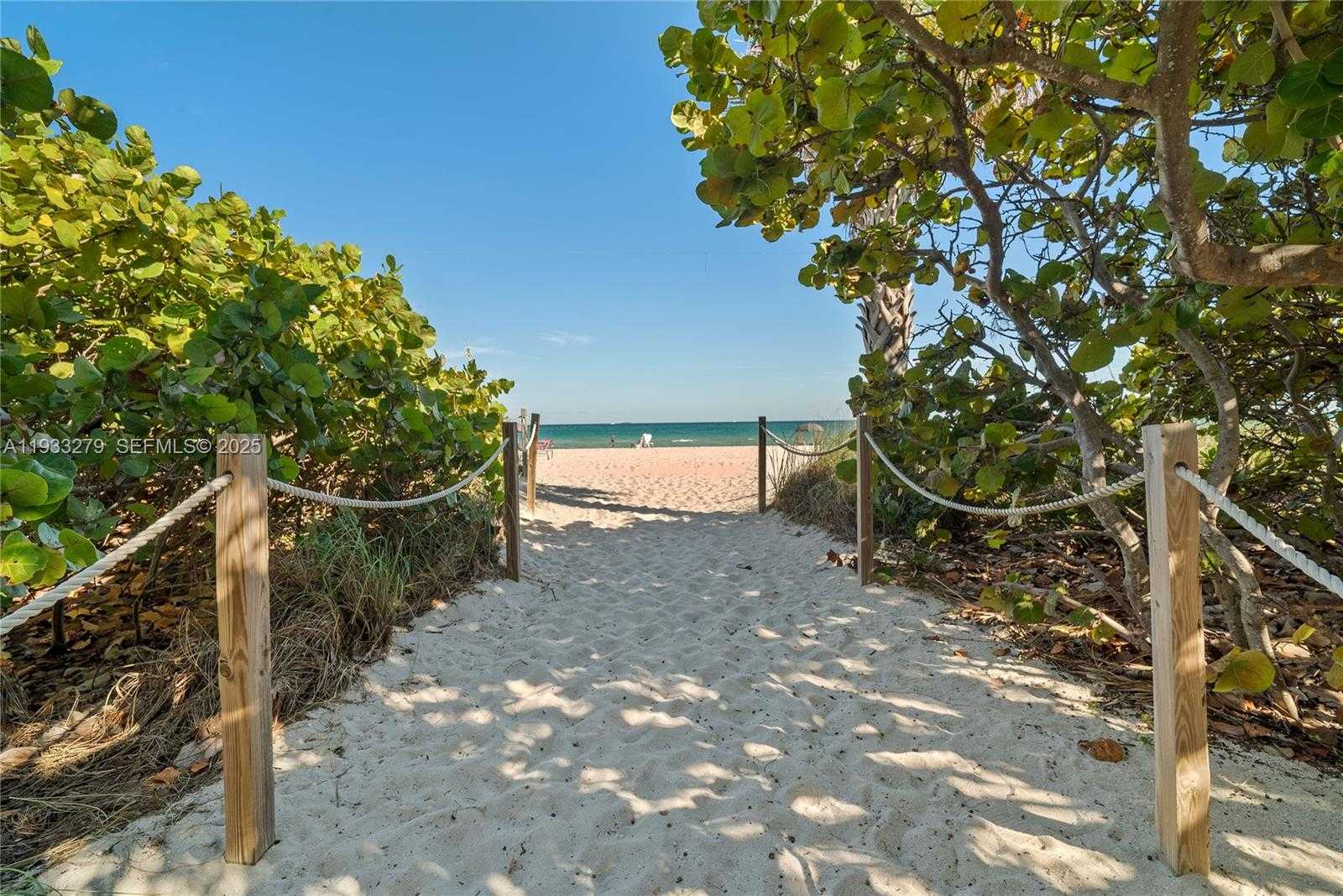 Small Image of 5055 COLLINS AVE #11C, Miami Beach Number 2