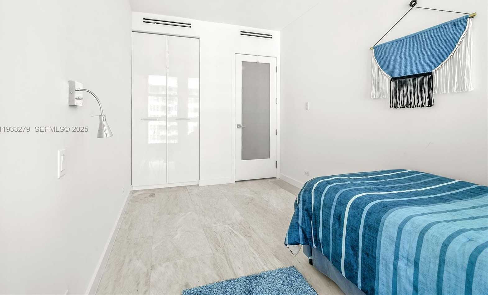 Small Image of 5055 COLLINS AVE #11C, Miami Beach Number 25