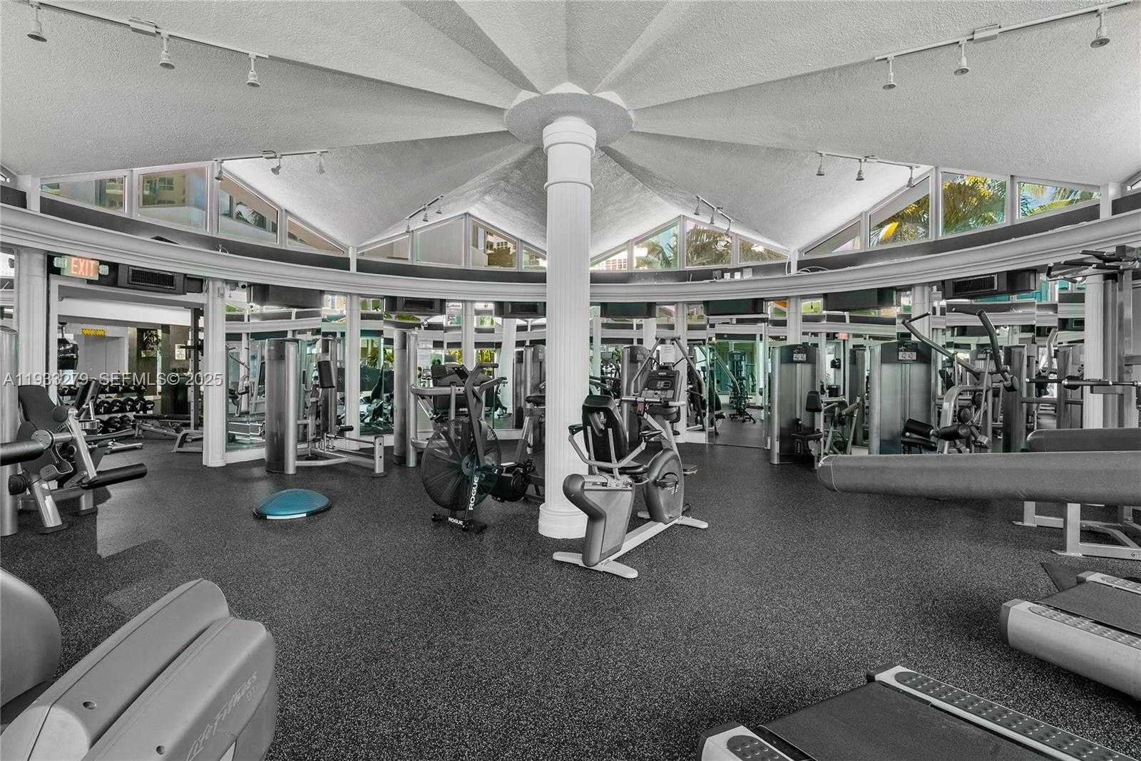 Small Image of 5055 COLLINS AVE #11C, Miami Beach Number 41