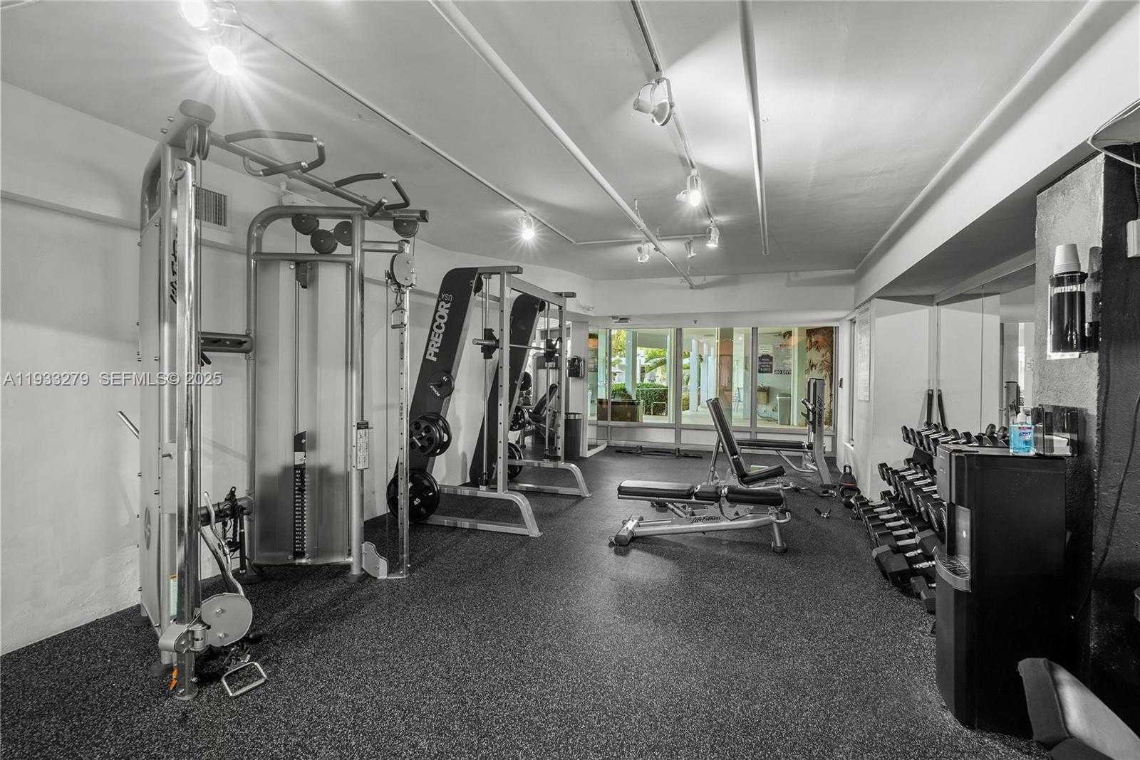 Small Image of 5055 COLLINS AVE #11C, Miami Beach Number 42