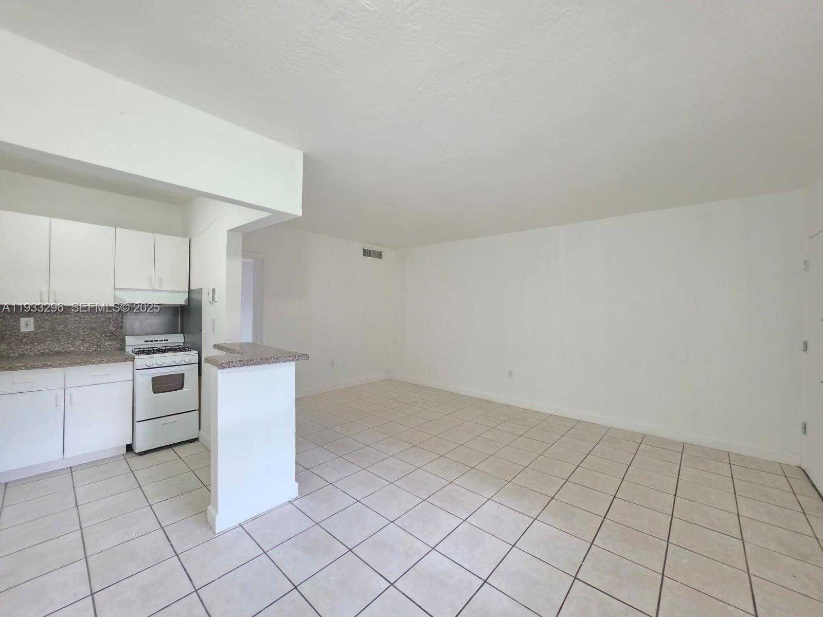 Small Image of 1330 WEST 54TH ST #108C, Hialeah Number 7