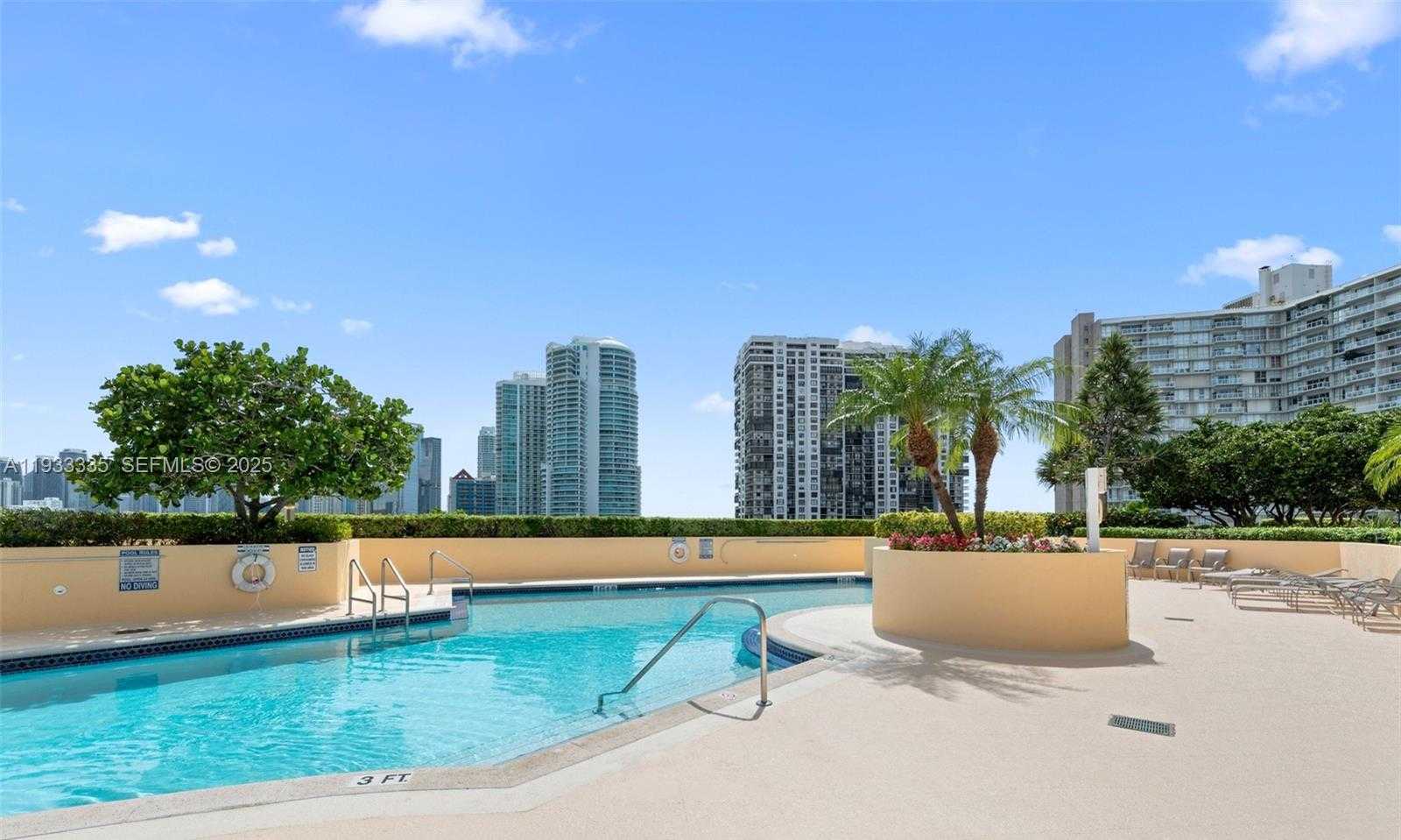 Small Image of 2475 BRICKELL AVE #1606, Miami Number 20