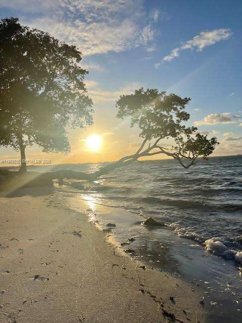 Small Image of 2475 BRICKELL AVE #1606, Miami Number 25