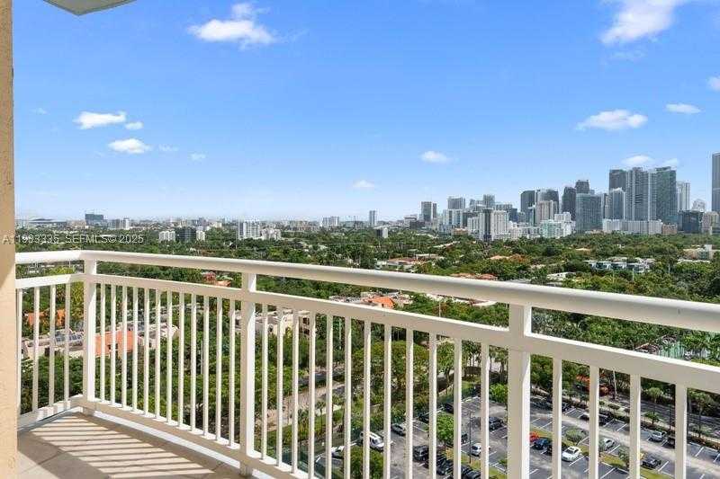 Small Image of 2475 BRICKELL AVE #1606, Miami Number 7
