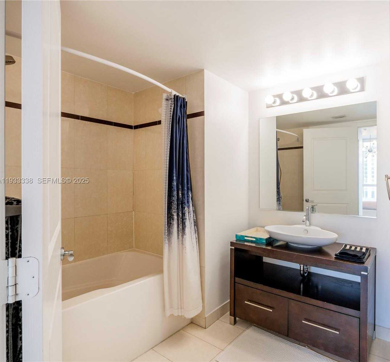 Small Image of 480 NORTH EAST 30TH ST #1103, Miami Number 13