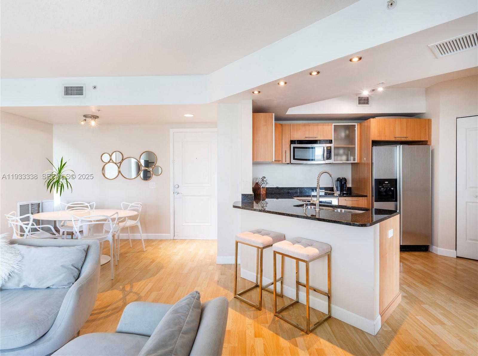 Small Image of 480 NORTH EAST 30TH ST #1103, Miami Number 5