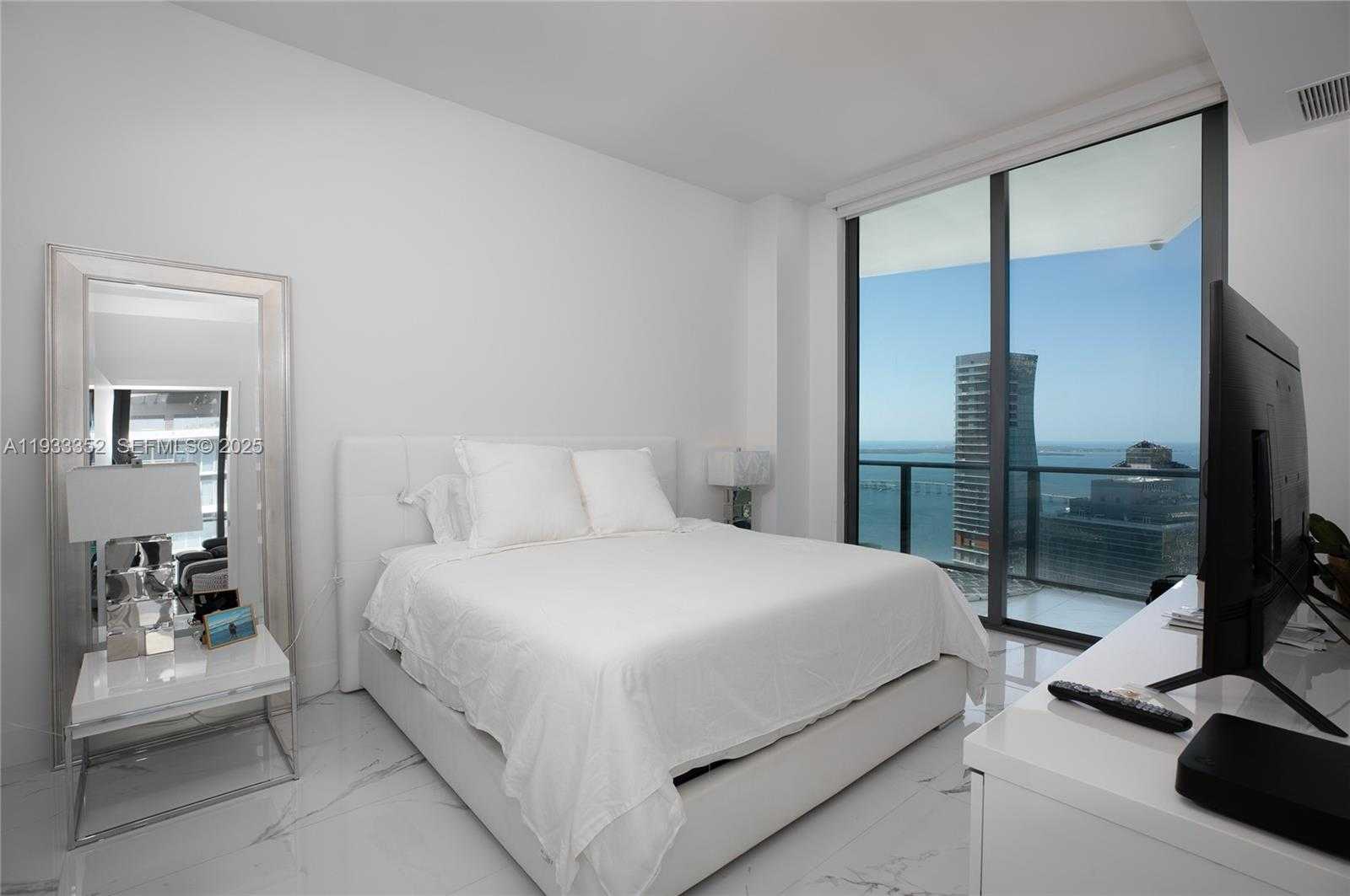 Small Image of 1300 SOUTH MIAMI AVE #PH4906, Miami Number 10