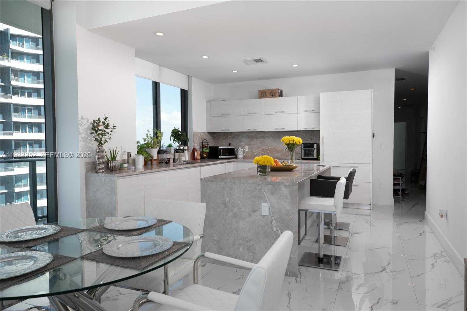 Small Image of 1300 SOUTH MIAMI AVE #PH4906, Miami Number 11