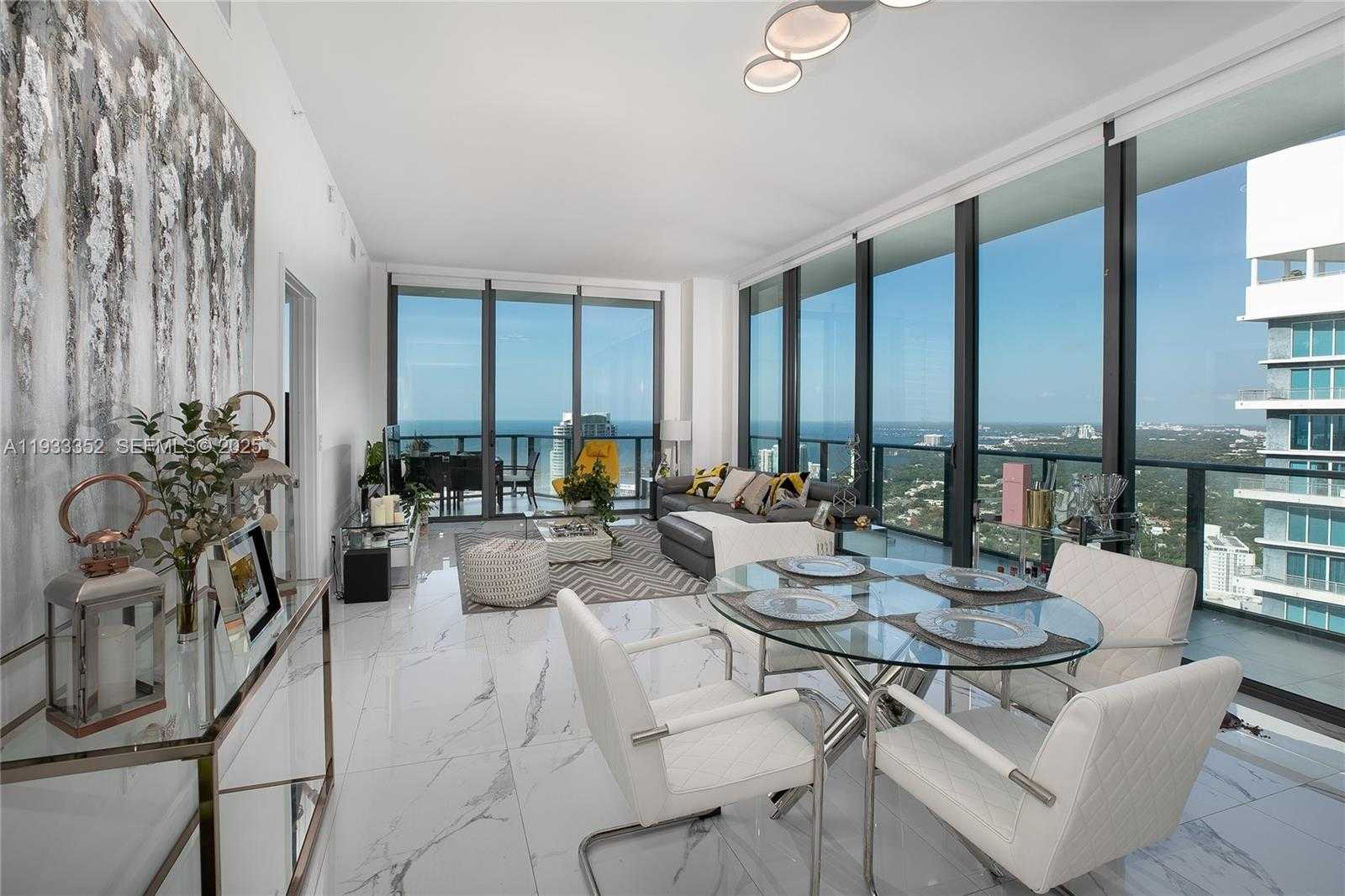 Small Image of 1300 SOUTH MIAMI AVE #PH4906, Miami Number 2