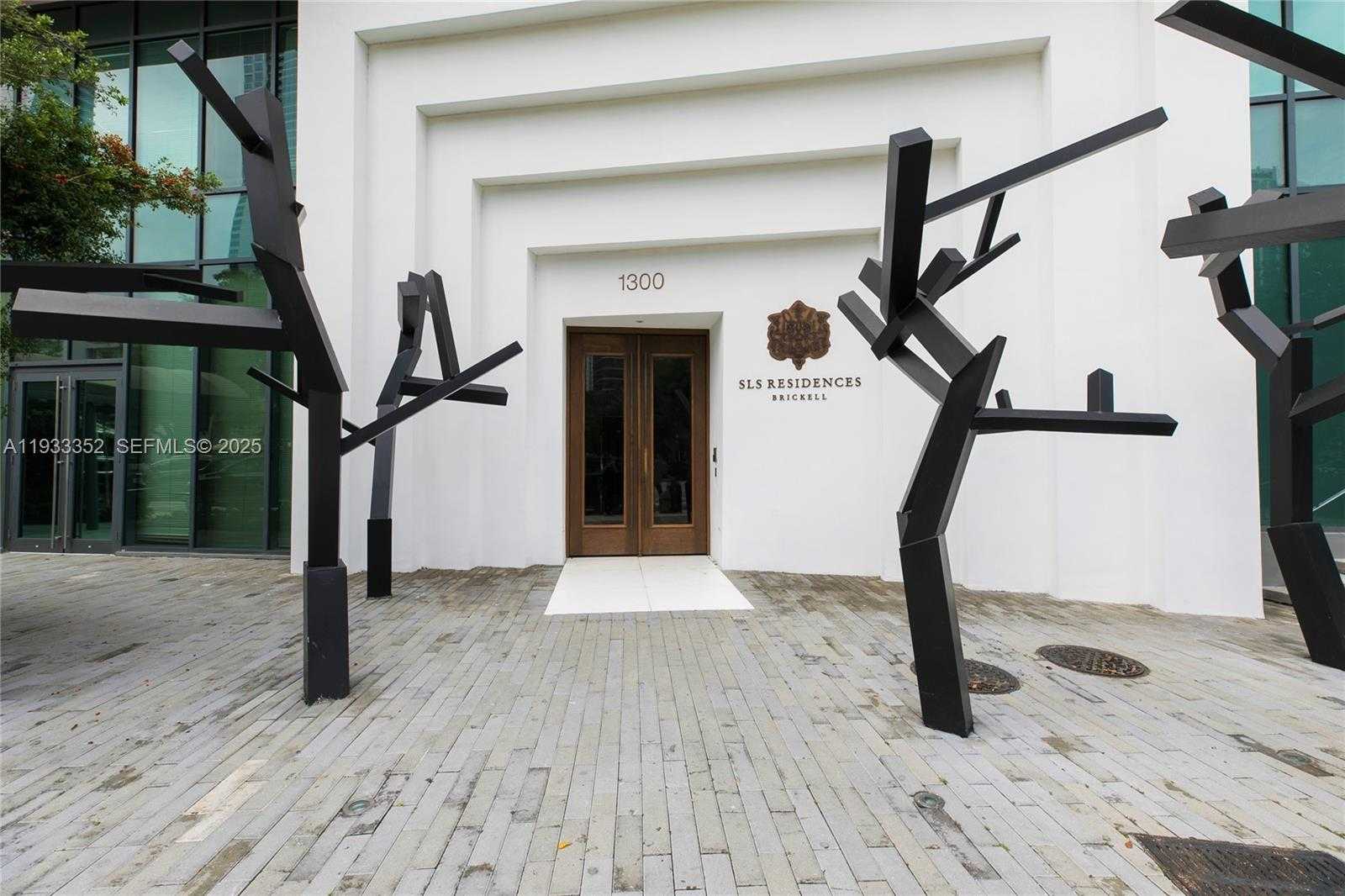 Small Image of 1300 SOUTH MIAMI AVE #PH4906, Miami Number 27