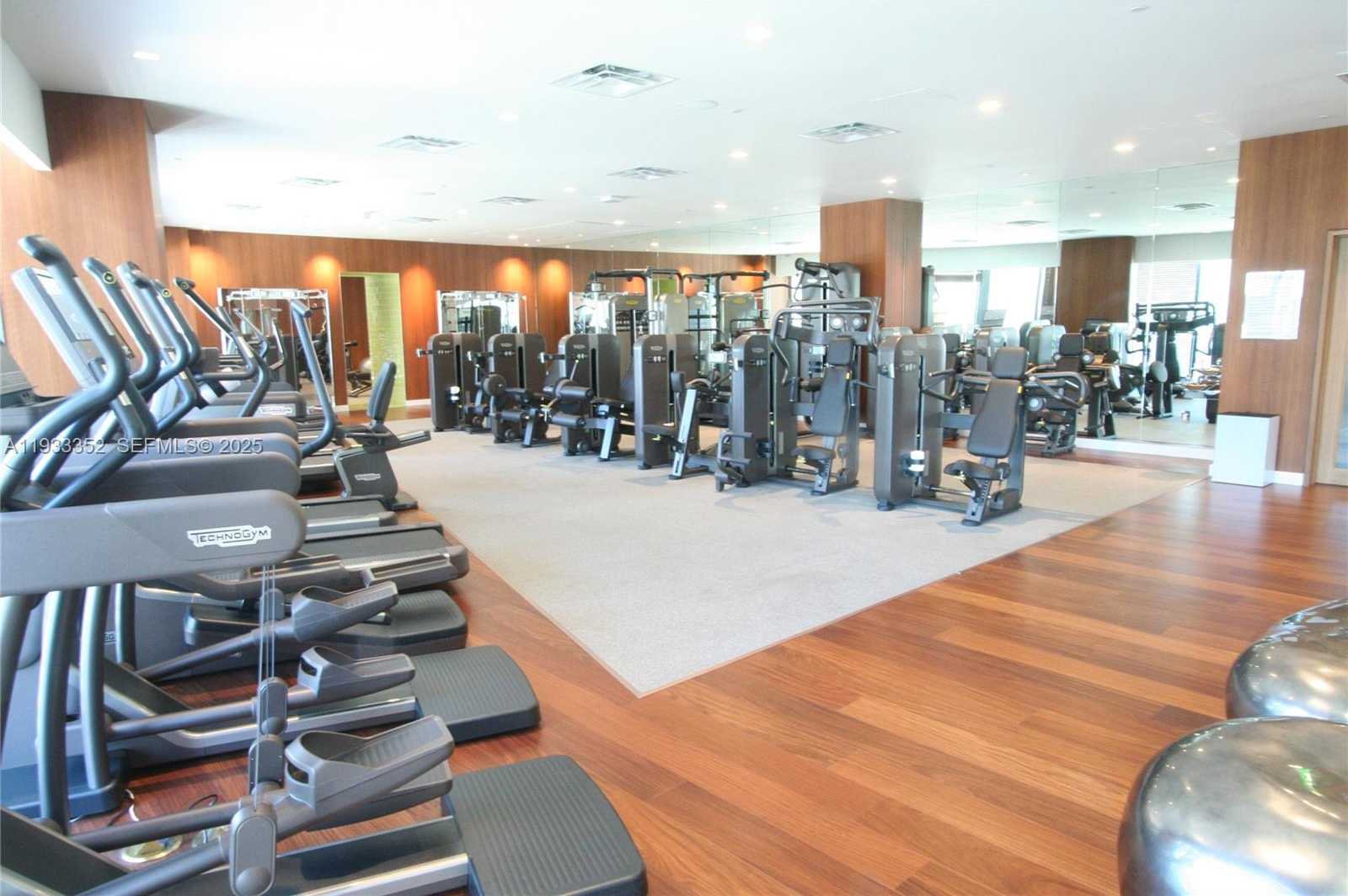 Small Image of 1300 SOUTH MIAMI AVE #PH4906, Miami Number 34