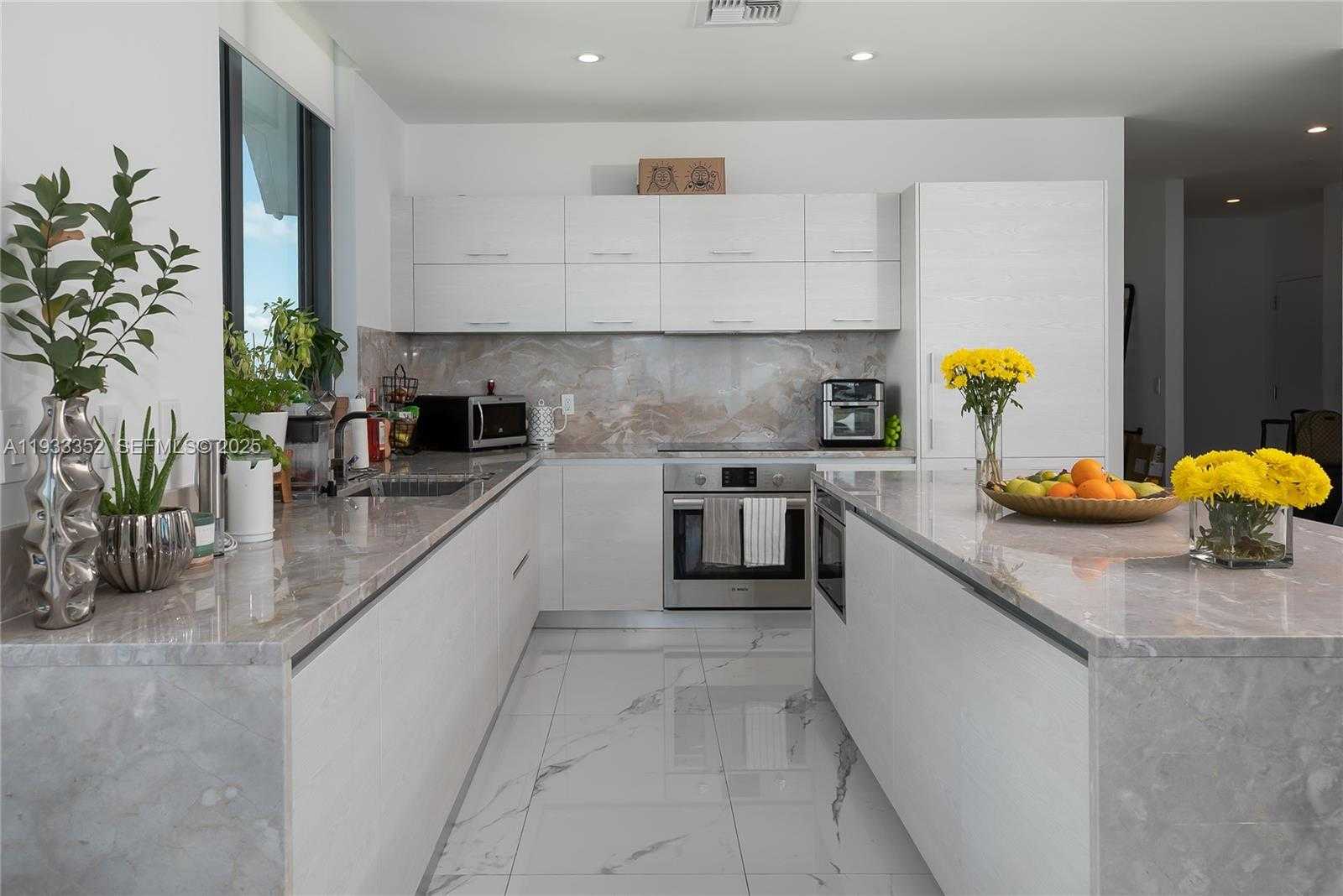 Small Image of 1300 SOUTH MIAMI AVE #PH4906, Miami Number 9