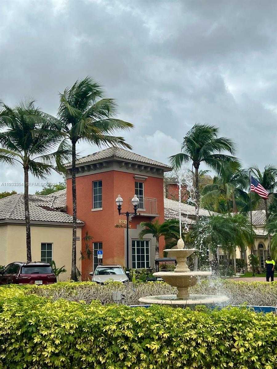 Small Image of 8180 GENEVA CT #531, Doral Number 25