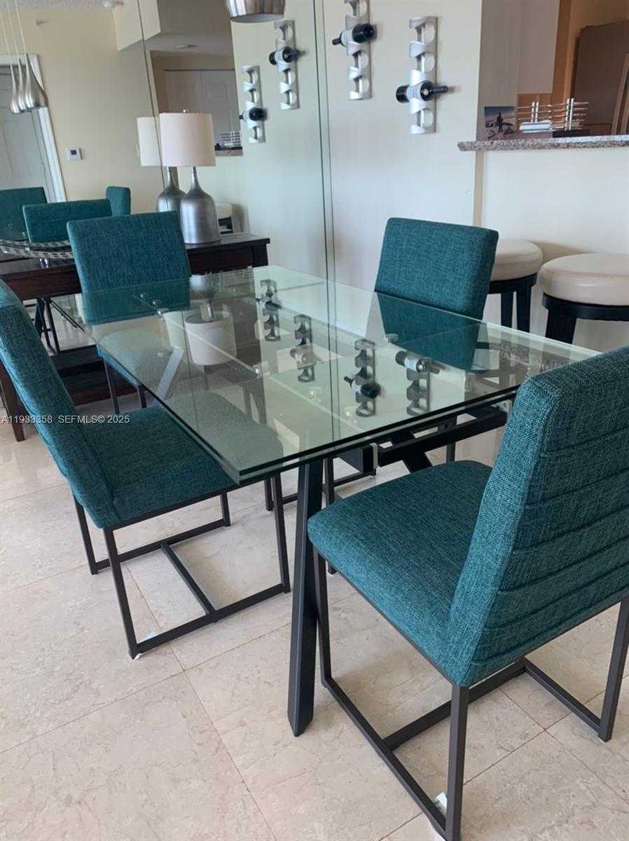 Small Image of 1155 BRICKELL BAY DR #705, Miami Number 5