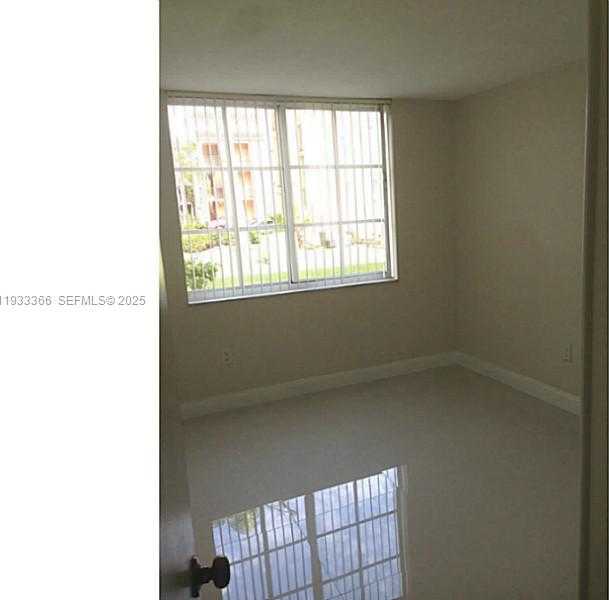Small Image of 4350 NORTH WEST 107TH AVE #102, Doral Number 11
