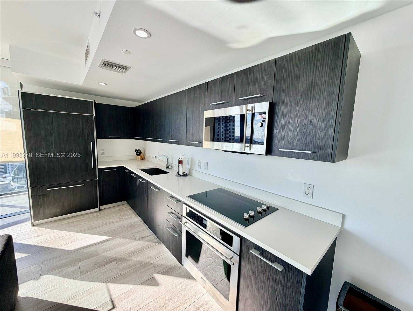 Imagen de Pequeño Objeto