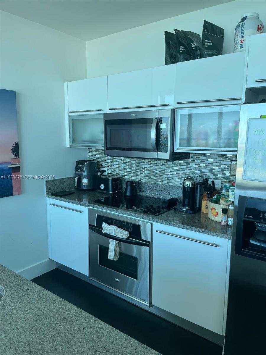 Small Image of 888 BISCAYNE BLVD #4508, Miami Number 10