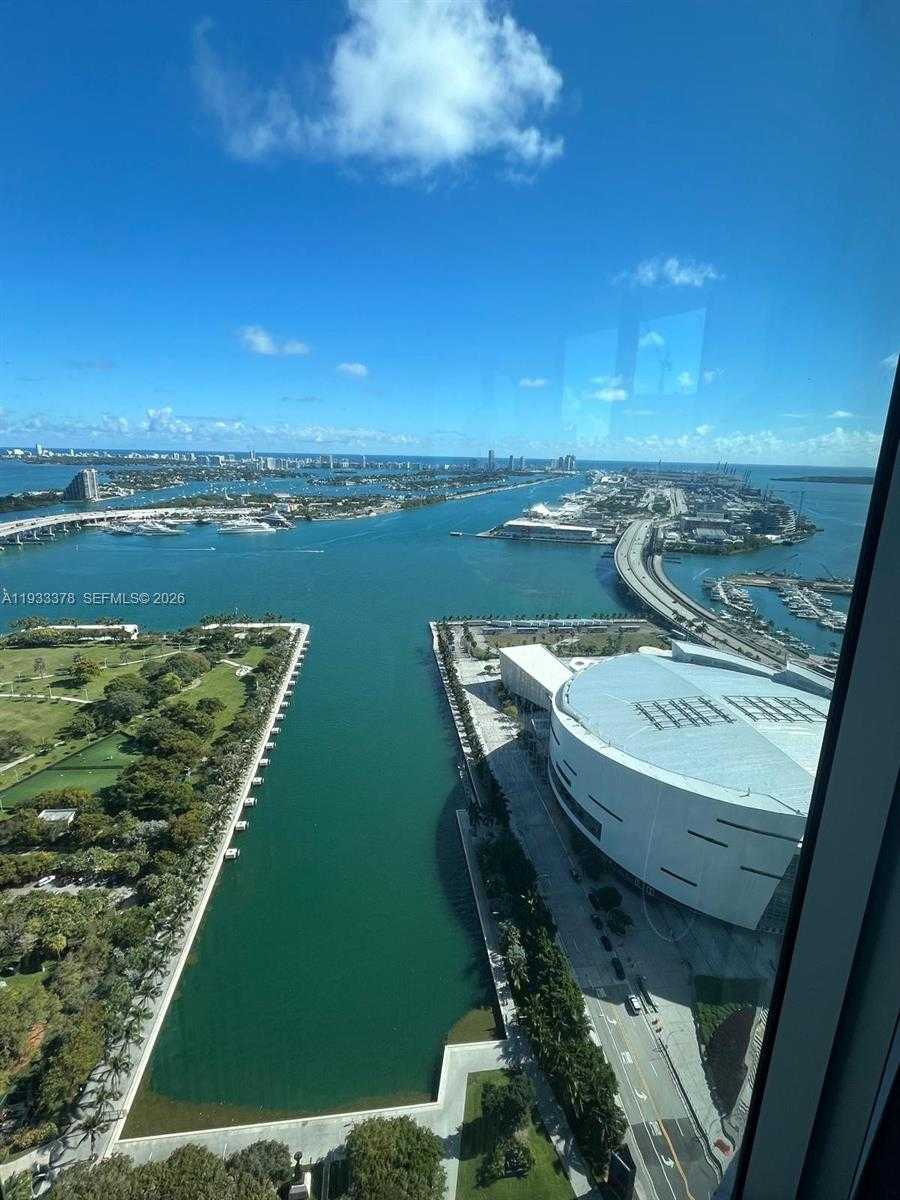 Small Image of 888 BISCAYNE BLVD #4508, Miami Number 3