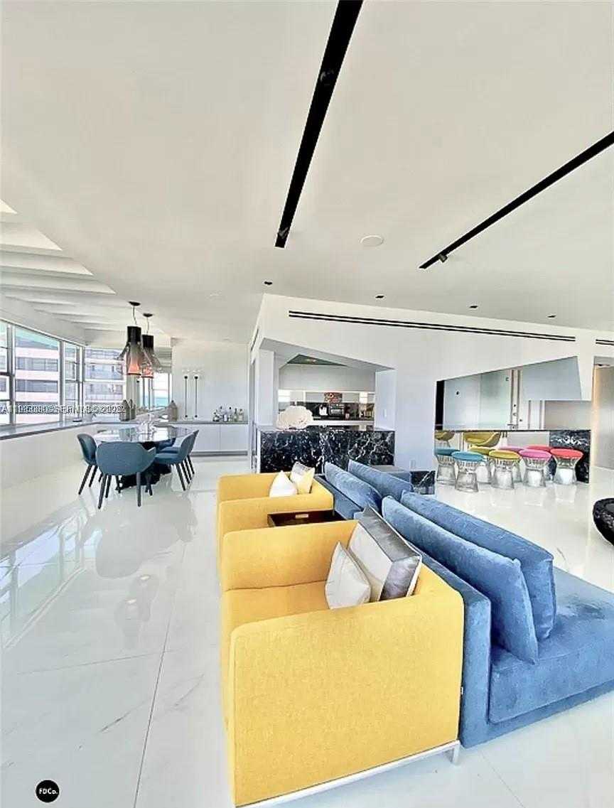 Small Image of 5255 COLLINS AVE #9E, Miami Beach Number 18