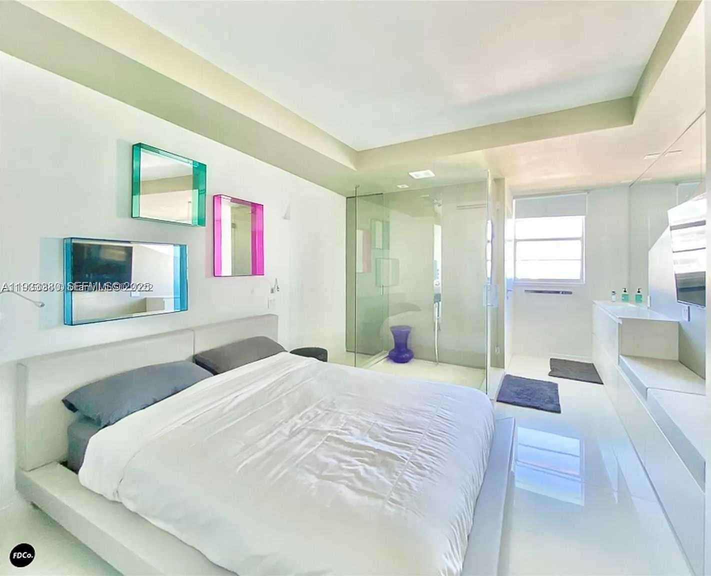 Small Image of 5255 COLLINS AVE #9E, Miami Beach Number 30