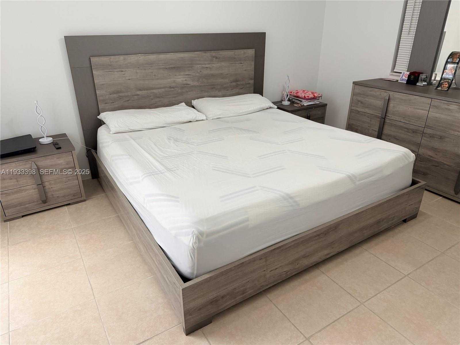 Small Image of 9103 SOUTH WEST 138TH PL #9103, Miami Number 4