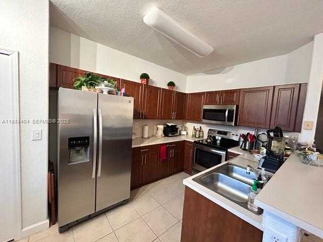 Small Image of 10721 NORTH WEST 81ST LN, Doral Number 4