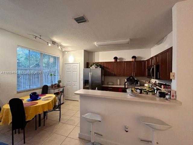 Small Image of 10721 NORTH WEST 81ST LN, Doral Number 5