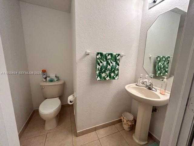 Small Image of 10721 NORTH WEST 81ST LN, Doral Number 8