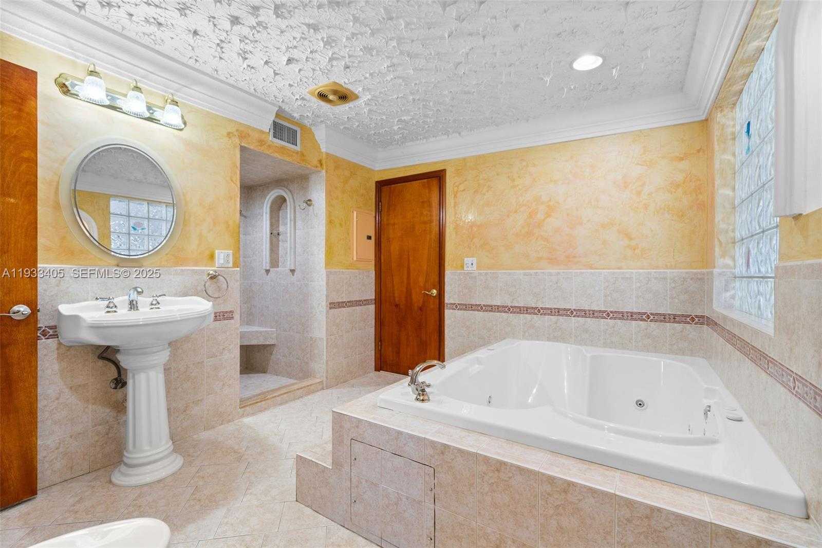 Small Image of 11620 SOUTH WEST 179TH TER, Miami Number 18