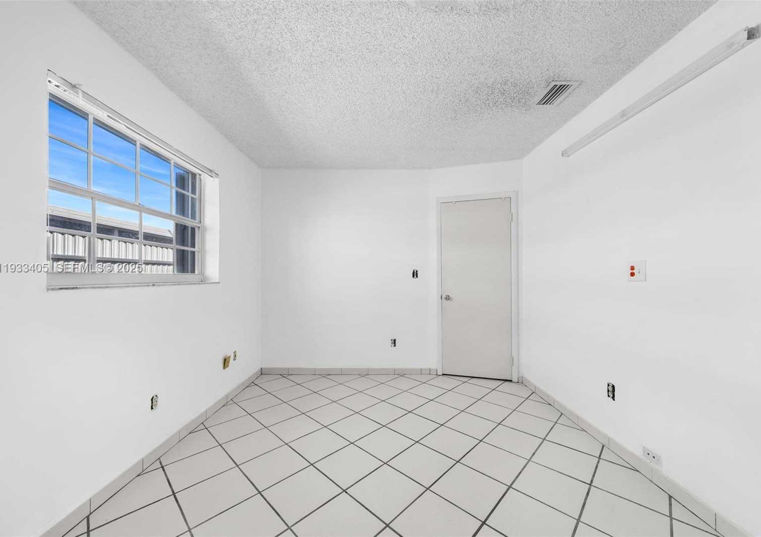 Small Image of 11620 SOUTH WEST 179TH TER, Miami Number 21