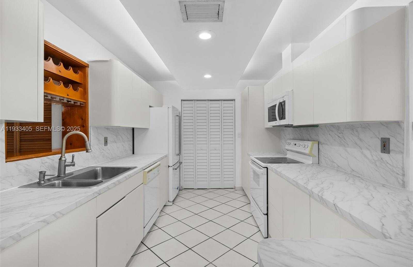 Small Image of 11620 SOUTH WEST 179TH TER, Miami Number 8