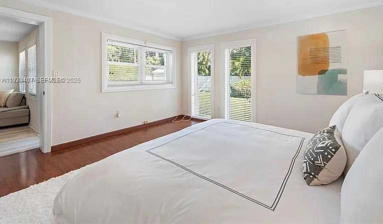 Small Image of 5371 NORTH BAY RD, Miami Beach Number 15