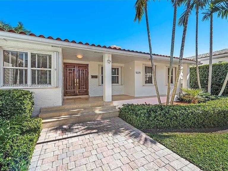 Small Image of 5371 NORTH BAY RD, Miami Beach Number 3